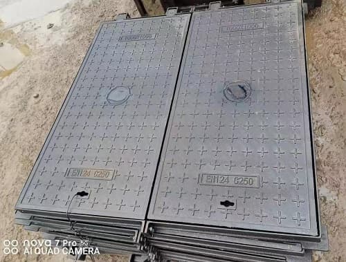 球墨鑄鐵方形井蓋，方形鑄鐵井蓋生產廠家