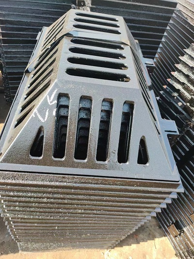 球墨鑄鐵井蓋規格型號解析:如何選擇適合的球墨井蓋?