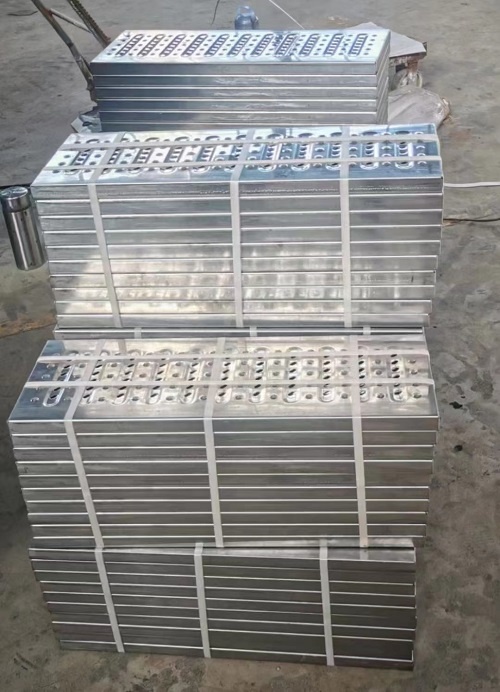 不銹鋼水蓖：高效排水與耐用性兼?zhèn)涞睦硐脒x擇