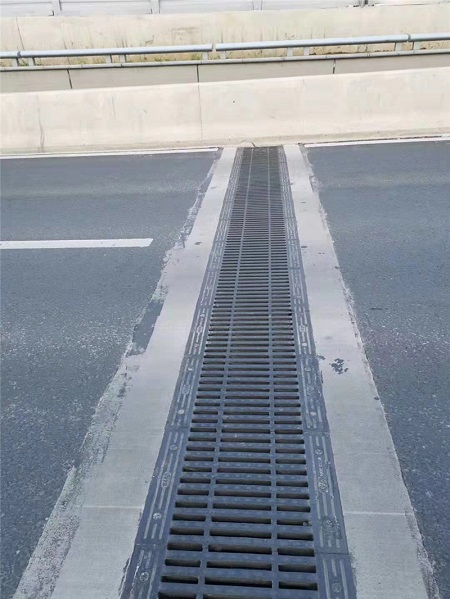 橫截溝鑄鐵篦子,橫截溝,橫截溝篦子,隧道橫截溝鑄鐵篦子